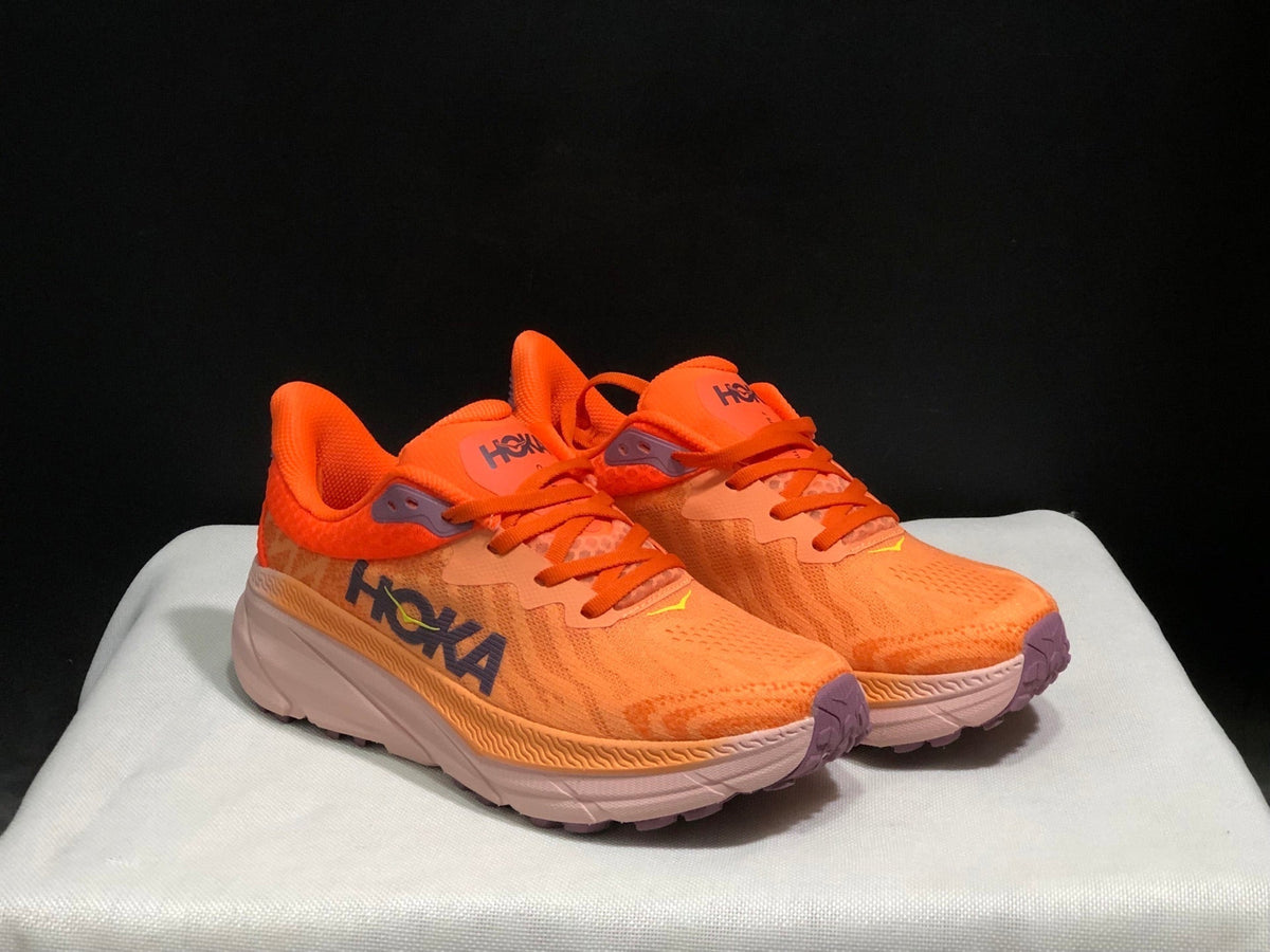 HOKA ONE ONE Challenger 7 Trail Running Shoes