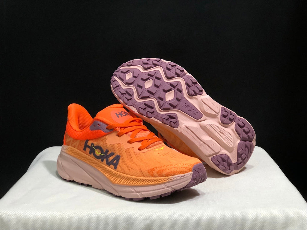 HOKA ONE ONE Challenger 7 Trail Running Shoes