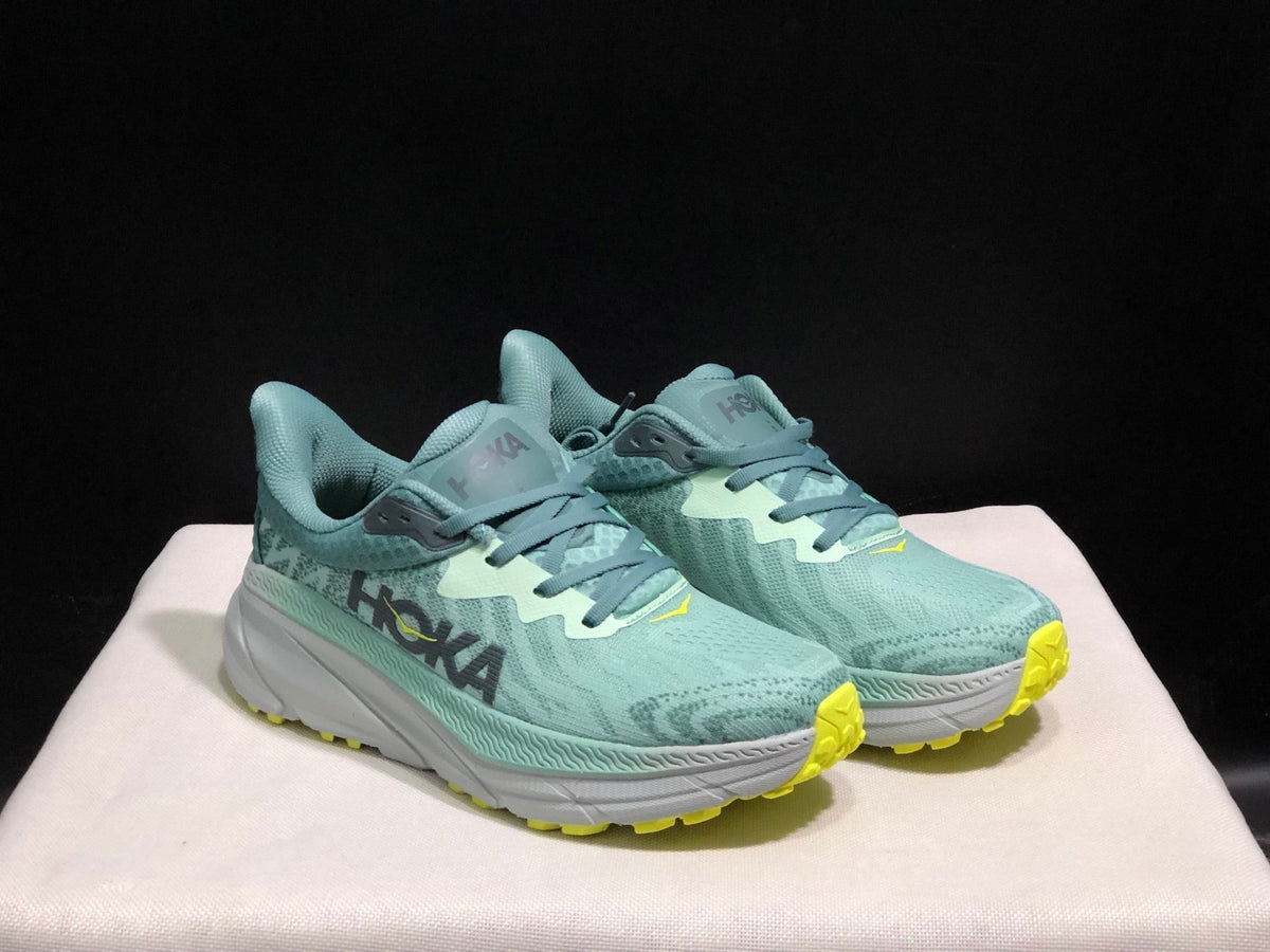 HOKA ONE ONE Challenger 7 Trail Running Shoes