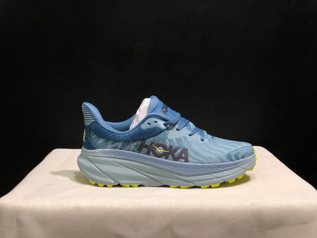 HOKA ONE ONE Challenger 7 Trail Running Shoes