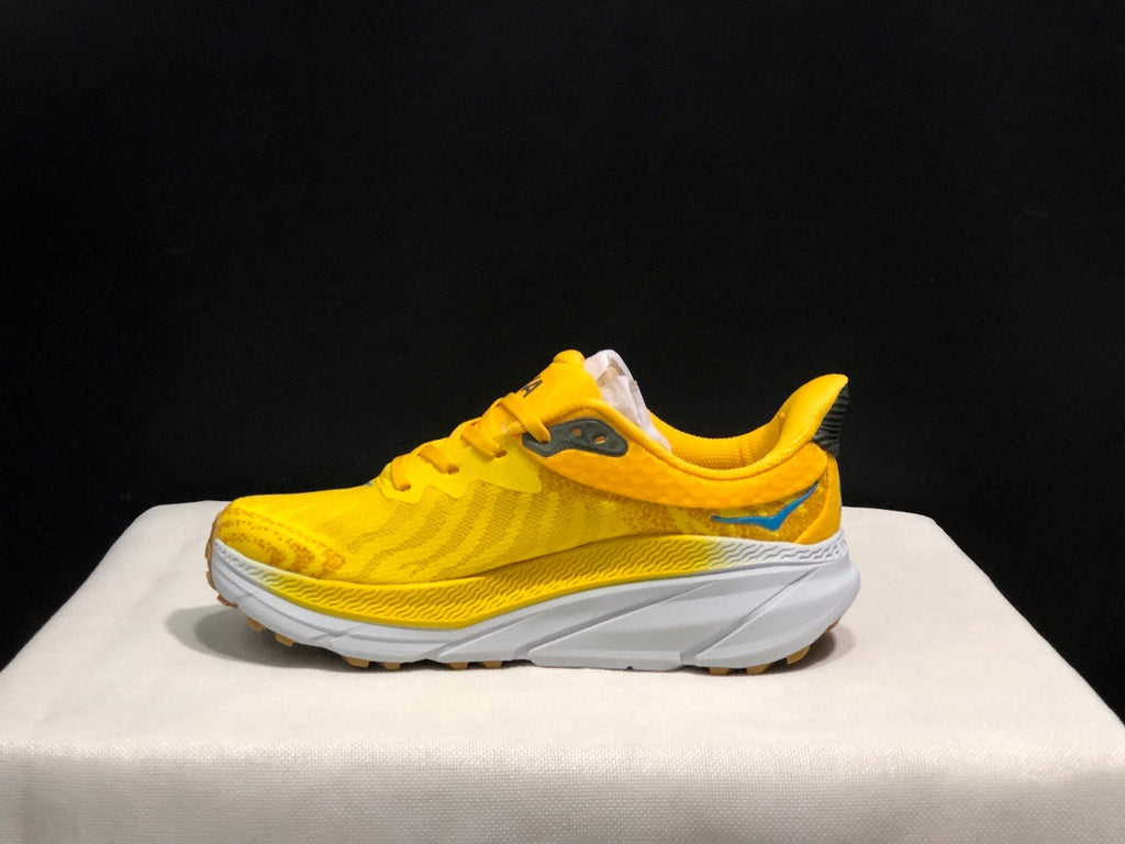 HOKA ONE ONE Challenger 7 Trail Running Shoes
