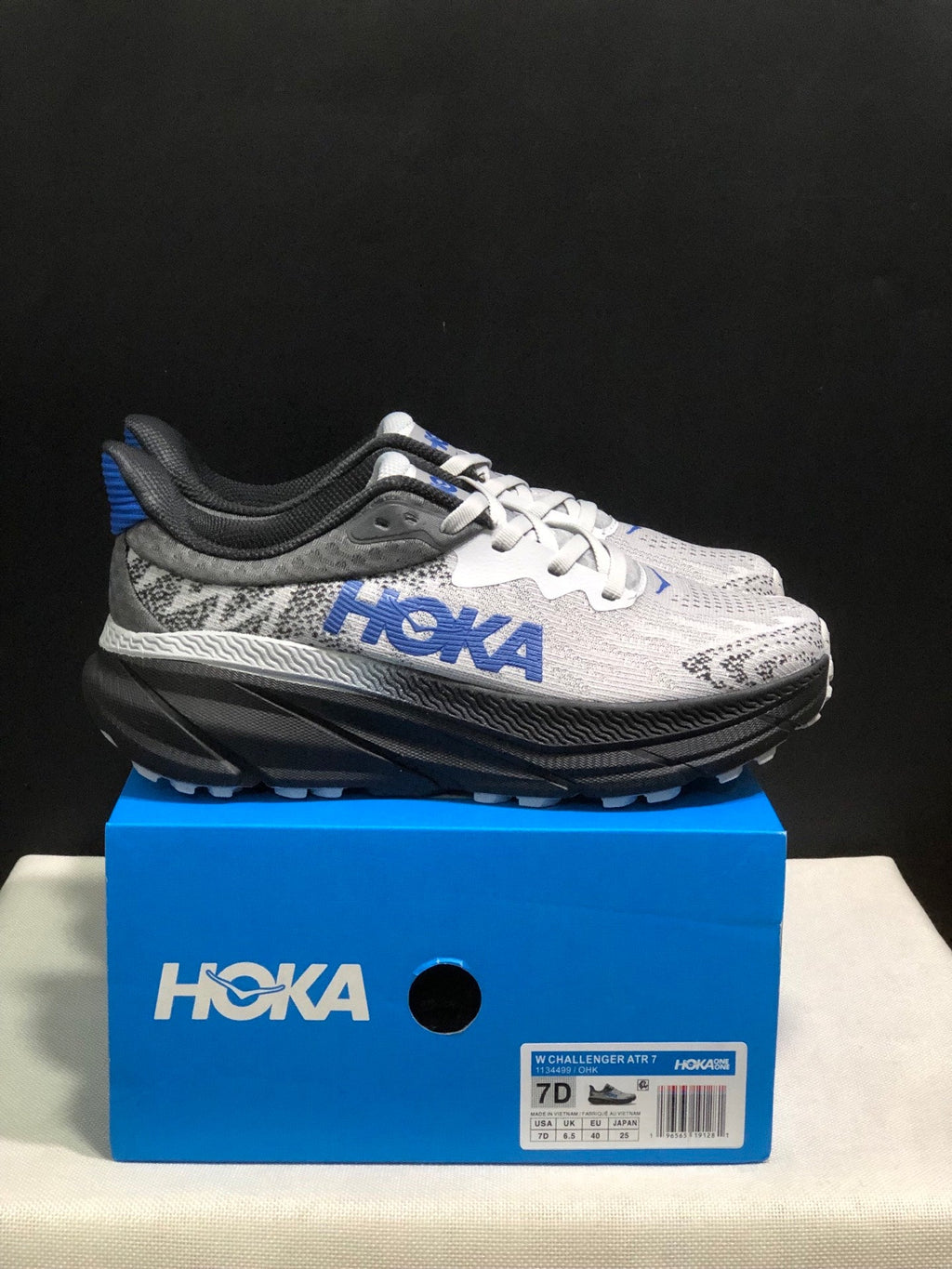 HOKA ONE ONE Challenger 7 Trail Running Shoes