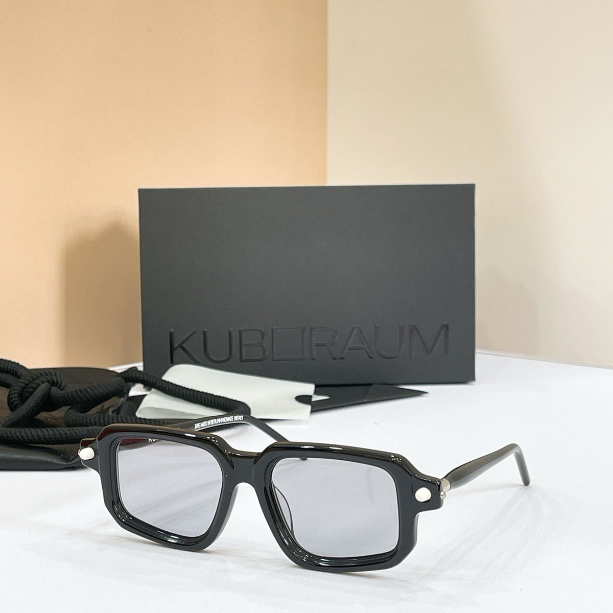 Kuboraum Maske P23 Sunglasses